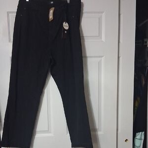 Classic Straight Leg Women's Jeans in Black